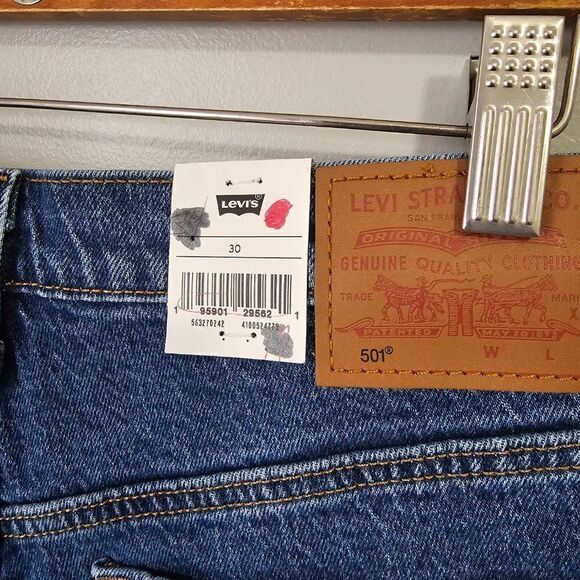 NWT LEVIS 501 original high rise shorts dark Denim - Picture 16 of 16